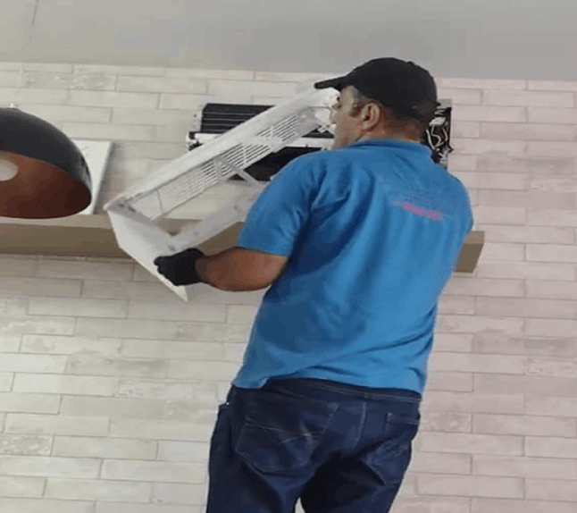 Higienização e limpeza de Ar Condicionado Split em Florianopolis