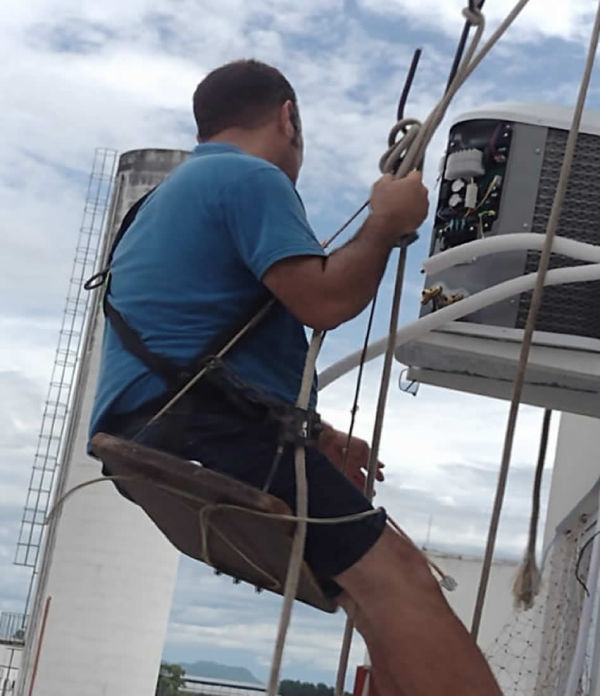 Instalação de Ar Condicionado Split com Rapel em florianopolis